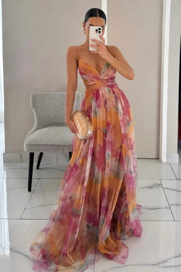Luna Női Elegáns Pliszírozott Maxi Ruha Kecses Sziluettel Nyári Viseletre Tervezve