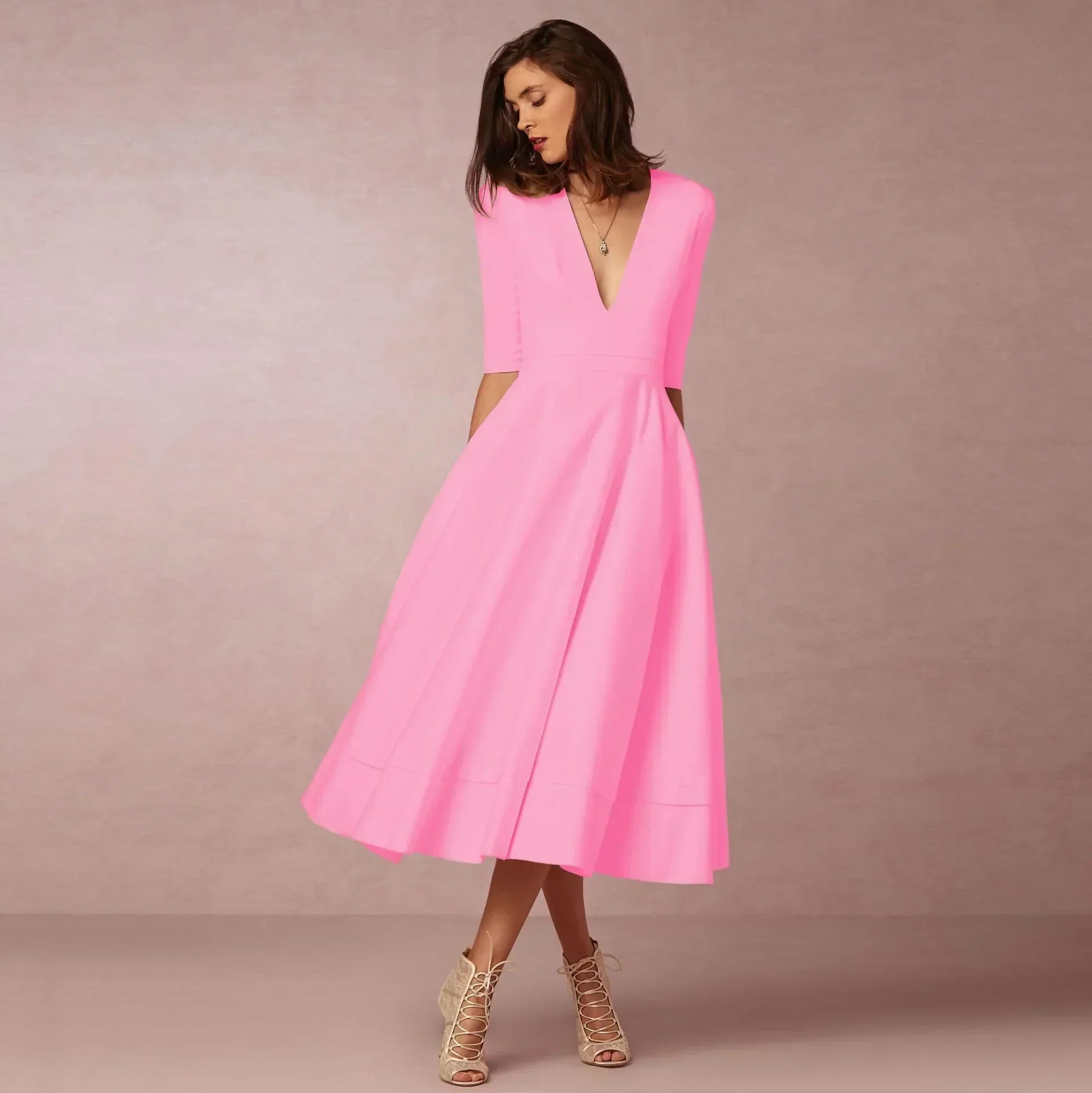 Astra Style Női Ivoire Midi Ruha Fitt Elegáns Kivágás